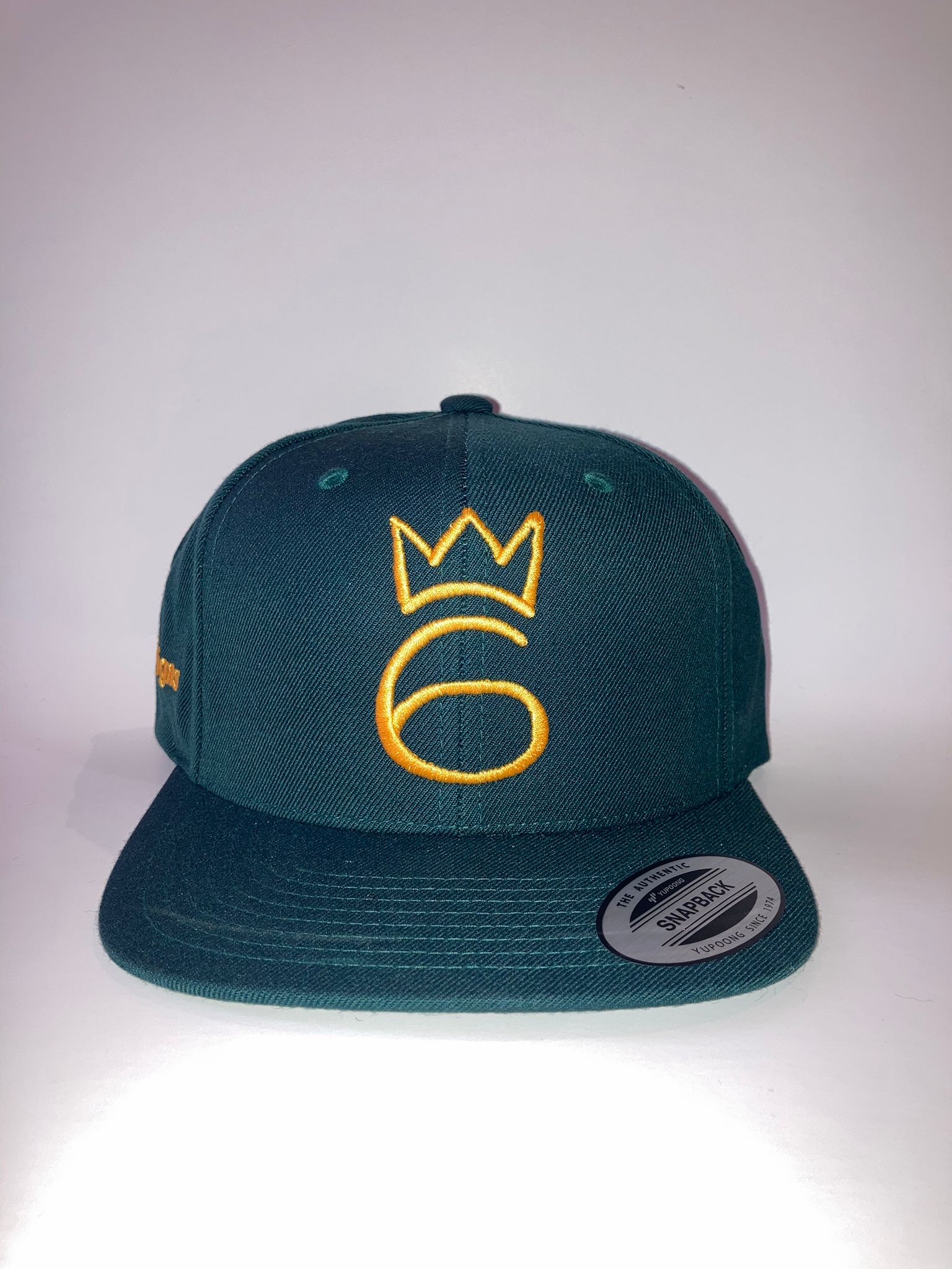 Premium Flat Bill Snapback - Classic Six Cap – Gold on Spruce