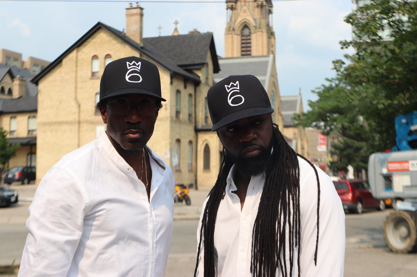 Classic Six Trucker Cap – Black